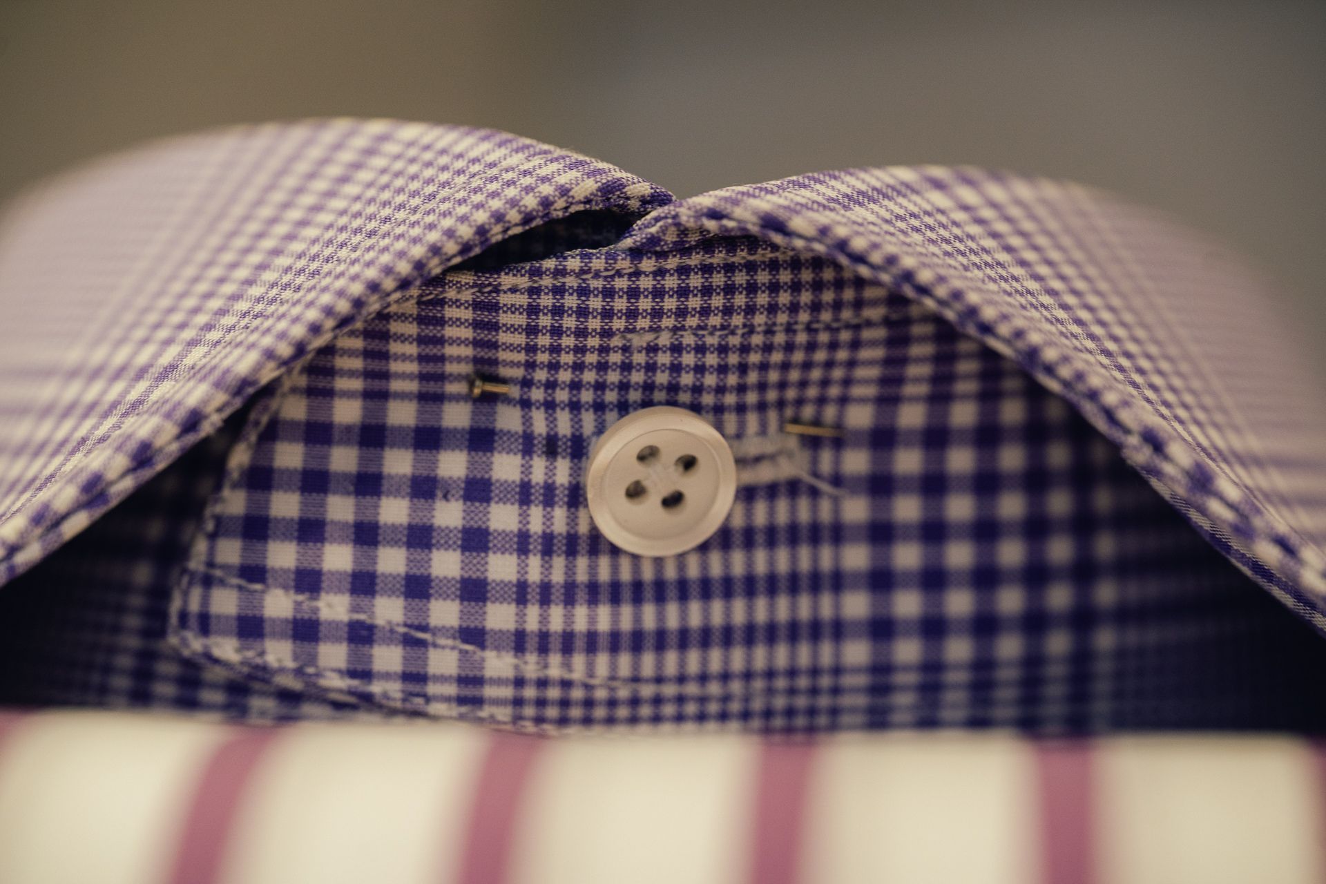 3.acabados_camiseria_de_grado_camiseria_a_medida_madrid_lagasca_camisa_prendas_vestir (3)